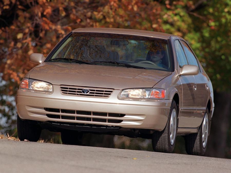  Toyota Camry 1997 года  (US) (фото 13 из 13)